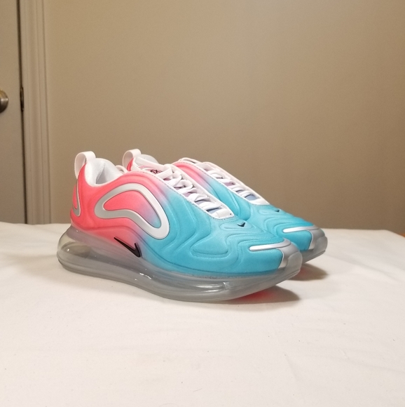 Nike Air Max 720 AR9293 600 - Picture 2 of 12
